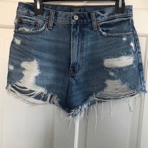 Abercrombie High Rise Annie Short